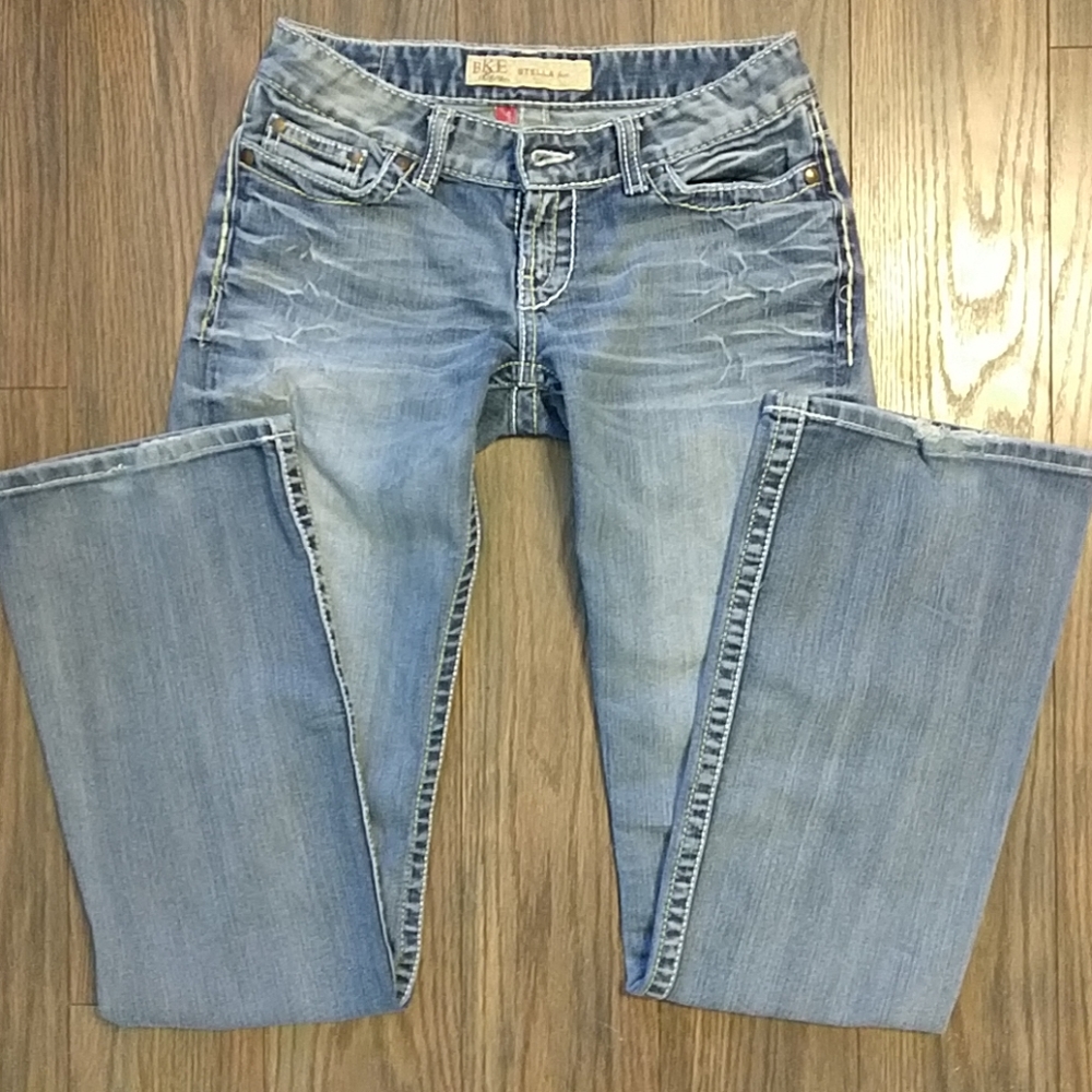 Buckle Jeans